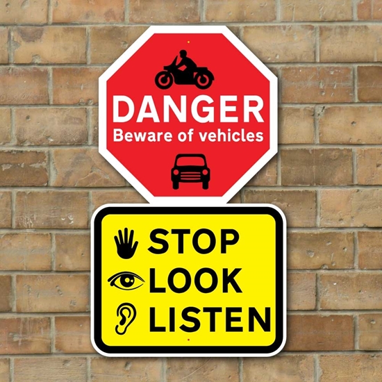 Picture of STOP LOOK LISTEN Sign