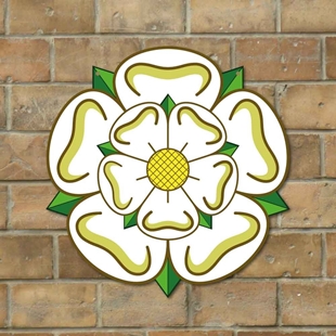 Picture of White Yorkshire Rose Shaped Sign
