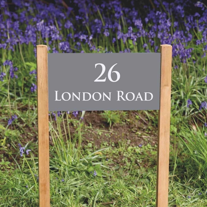 JAF Graphics. Driveway Entrance Sign on Oak Posts
