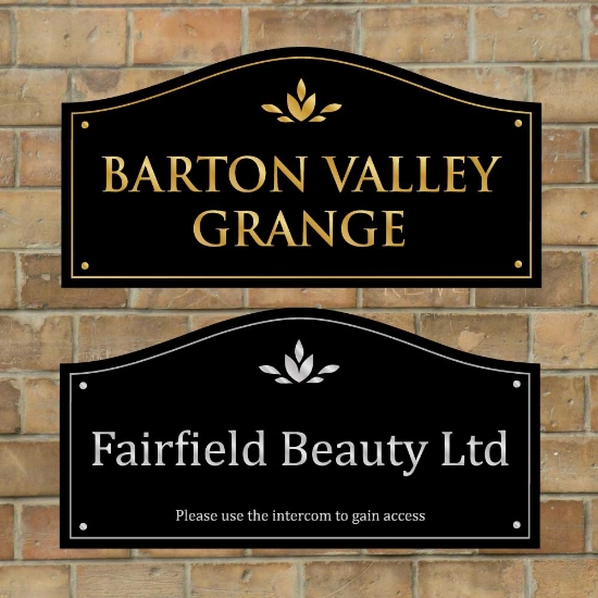 Picture of Classic Curved Top Entrance Wall Sign