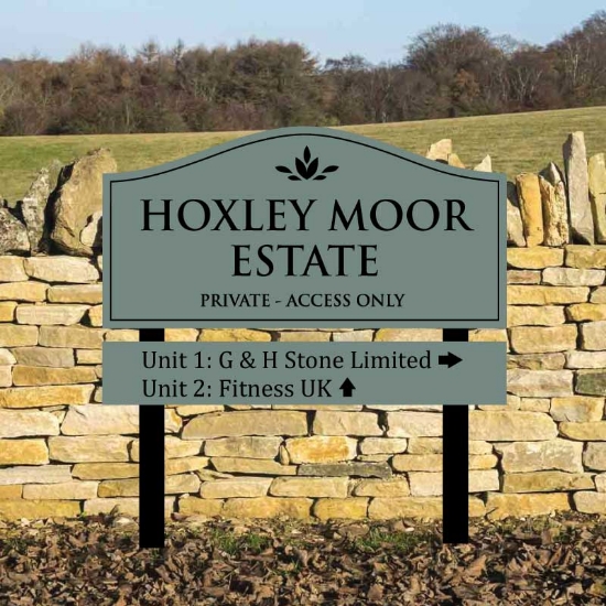 Picture of Curved Classic Top Entrance Sign on Posts with extra sign